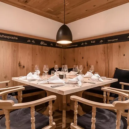 Otel Relais & Chateaux Gut Steinbach 4*