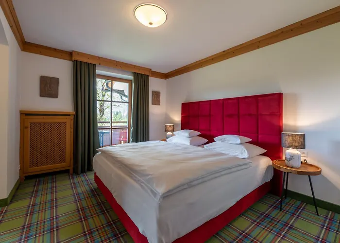 Relais & Chateaux Gut Steinbach Hotel Chalets Spa