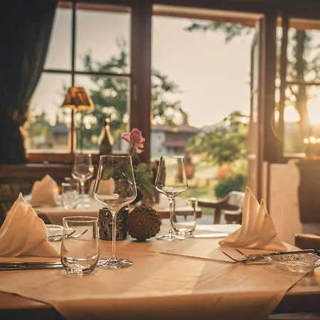 Relais & Chateaux Gut Steinbach ライト・イム・ヴィンクル